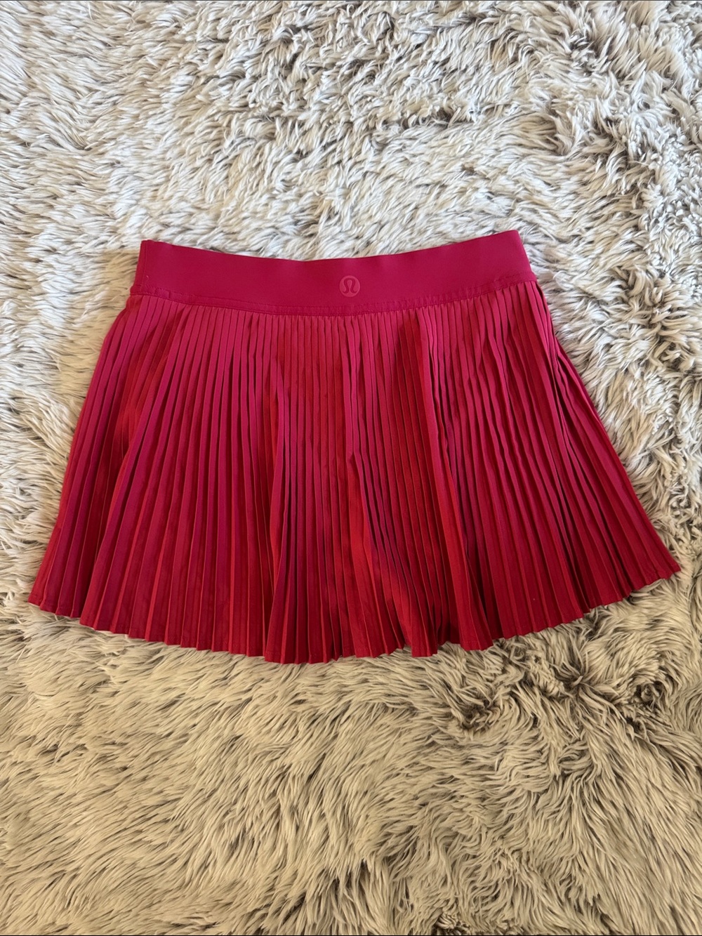 Lululemon Varsity High-Rise Pleated Tennis Skirt Skort in Cherry Mist - Picture 2 of 5